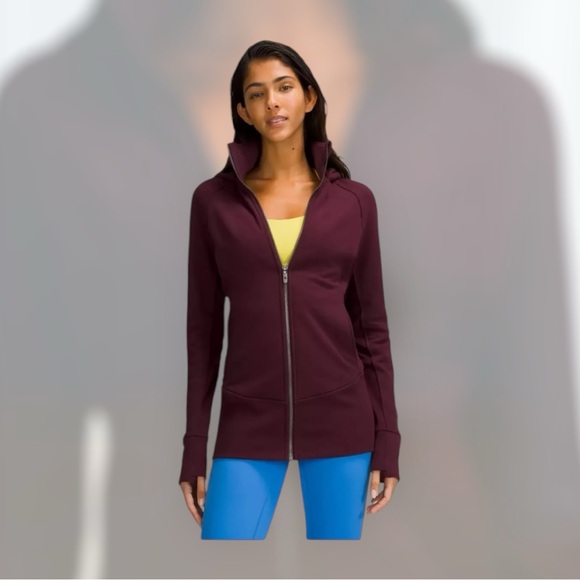 Jackets & Blazers - Lululemon Lululemon Hooded Radiant
Jacket -Cassis burgundy